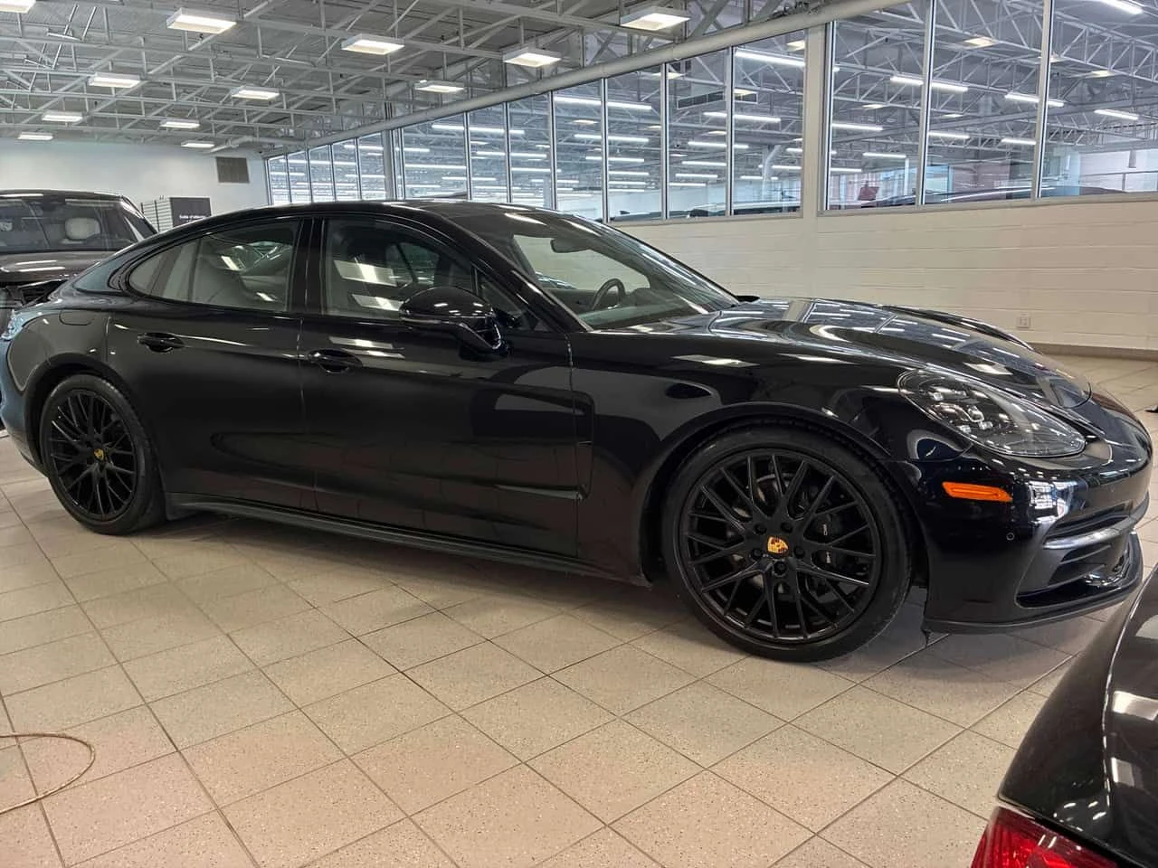 Porsche Panamera 4 AWD  CARFAX, снимка 3 - Автомобили и джипове - 53845774