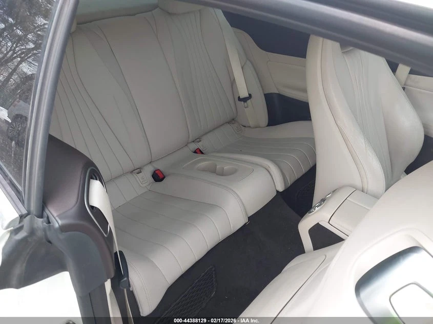 Mercedes-Benz E 400 3.0l 4Matic, снимка 8 - Автомобили и джипове - 54072227