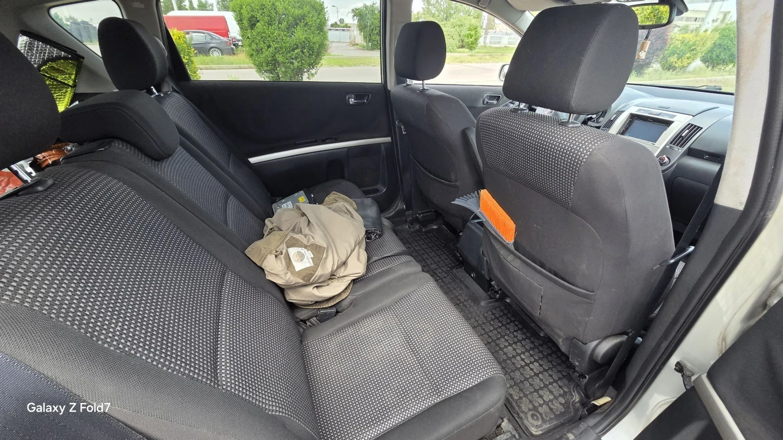 Toyota Corolla verso 2.2 d-cat, снимка 9 - Автомобили и джипове - 54508114