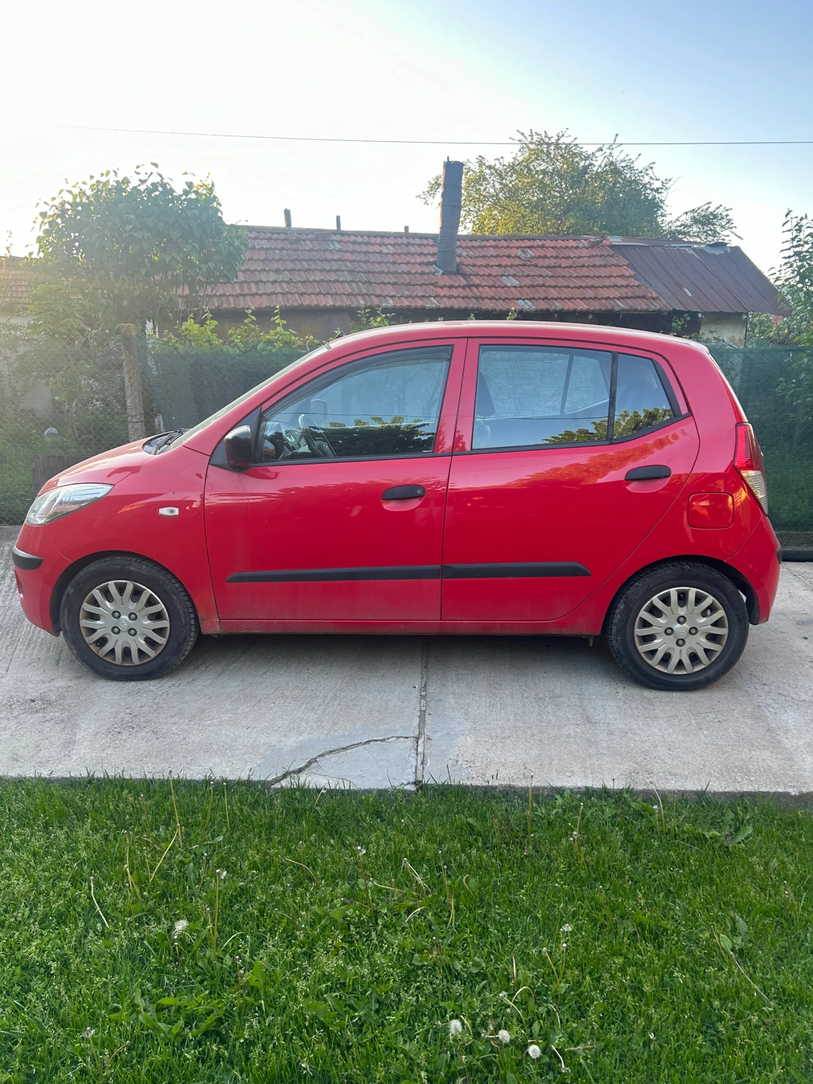Hyundai I10, снимка 3 - Автомобили и джипове - 54742028
