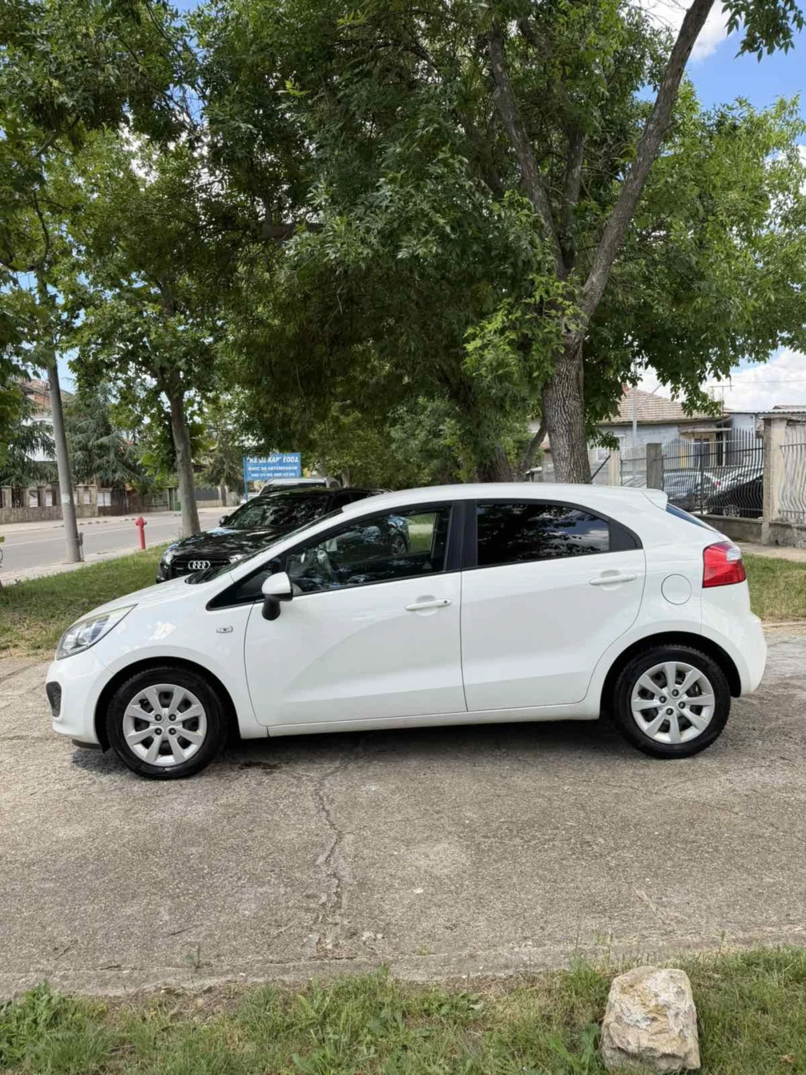 Kia Rio, снимка 9 - Автомобили и джипове - 55021836