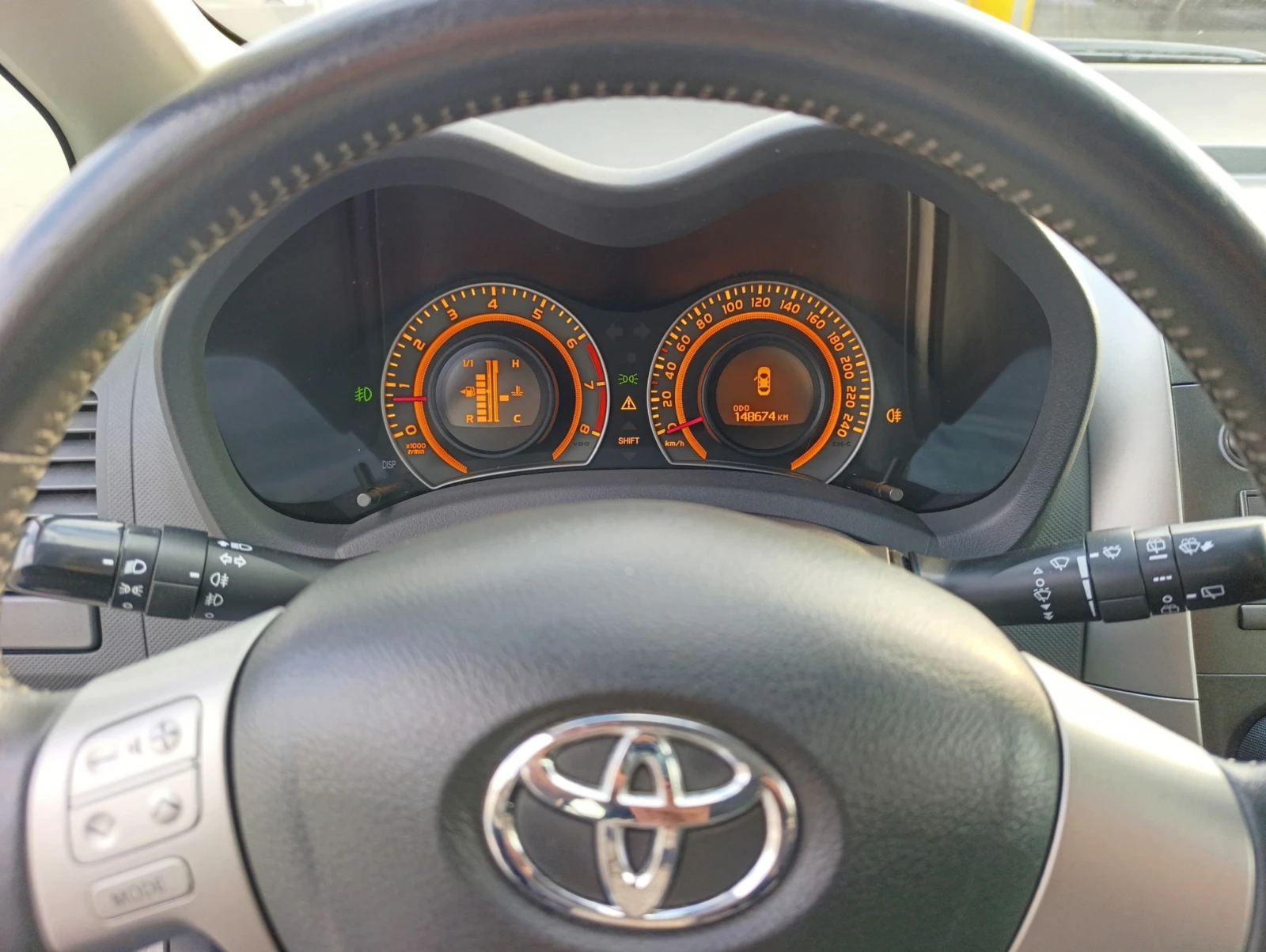 Toyota Auris 1.33 101�.�. | Mobile.bg � ����������� 12