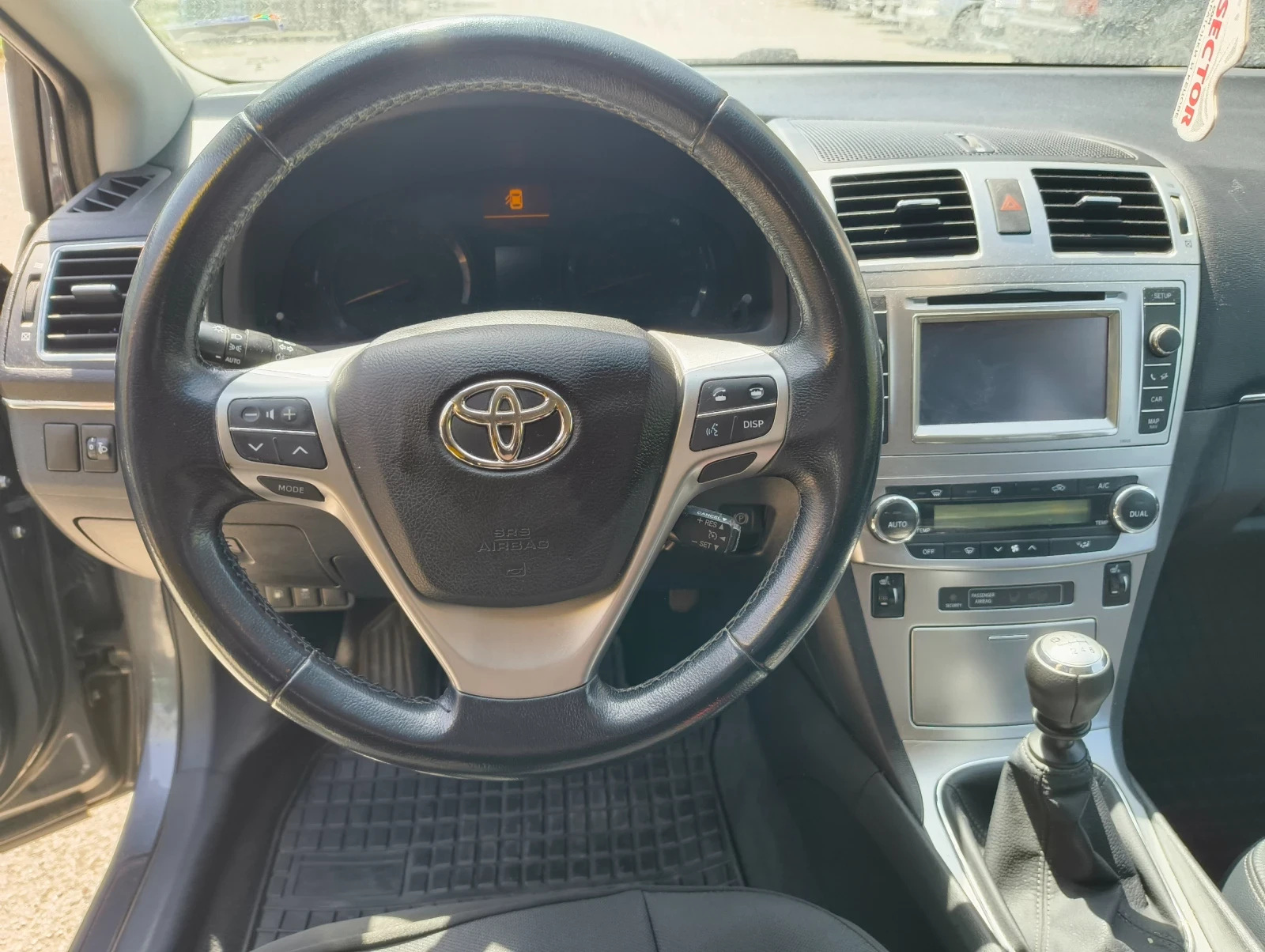 Toyota Avensis, снимка 4 - Автомобили и джипове - 55690062