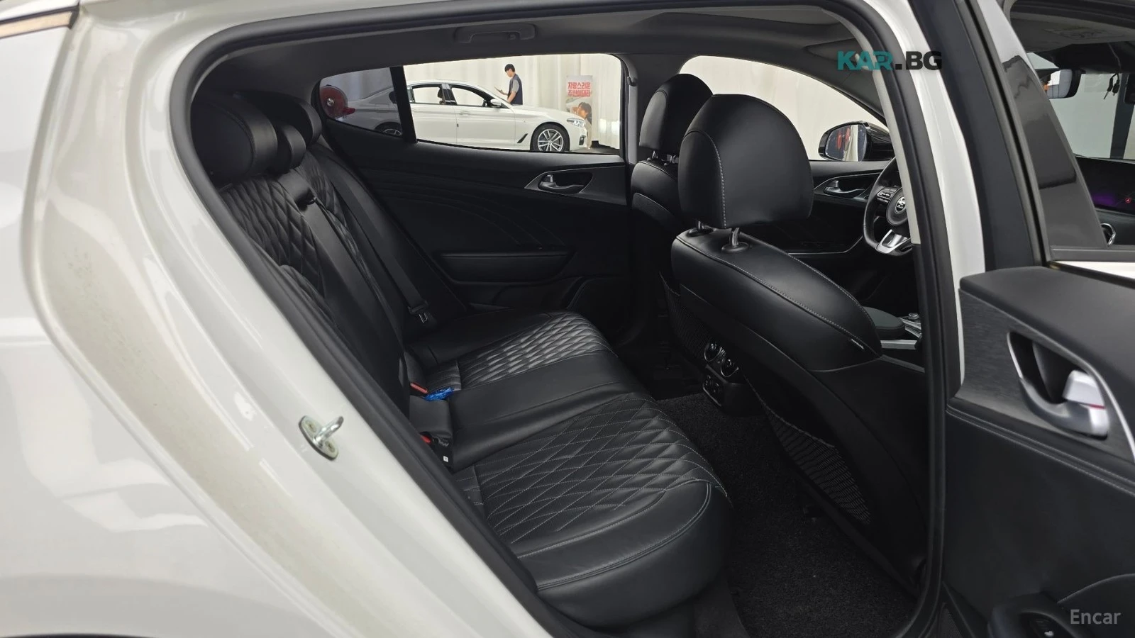 Kia Stinger 2.5/MASTERS/DRIVE-ASSISTS/SUNROOF, снимка 15 - Автомобили и джипове - 55738120
