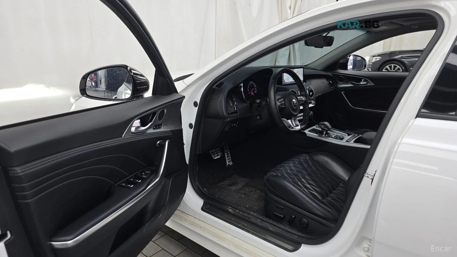Kia Stinger 2.5/MASTERS/DRIVE-ASSISTS/SUNROOF, снимка 5 - Автомобили и джипове - 55738120