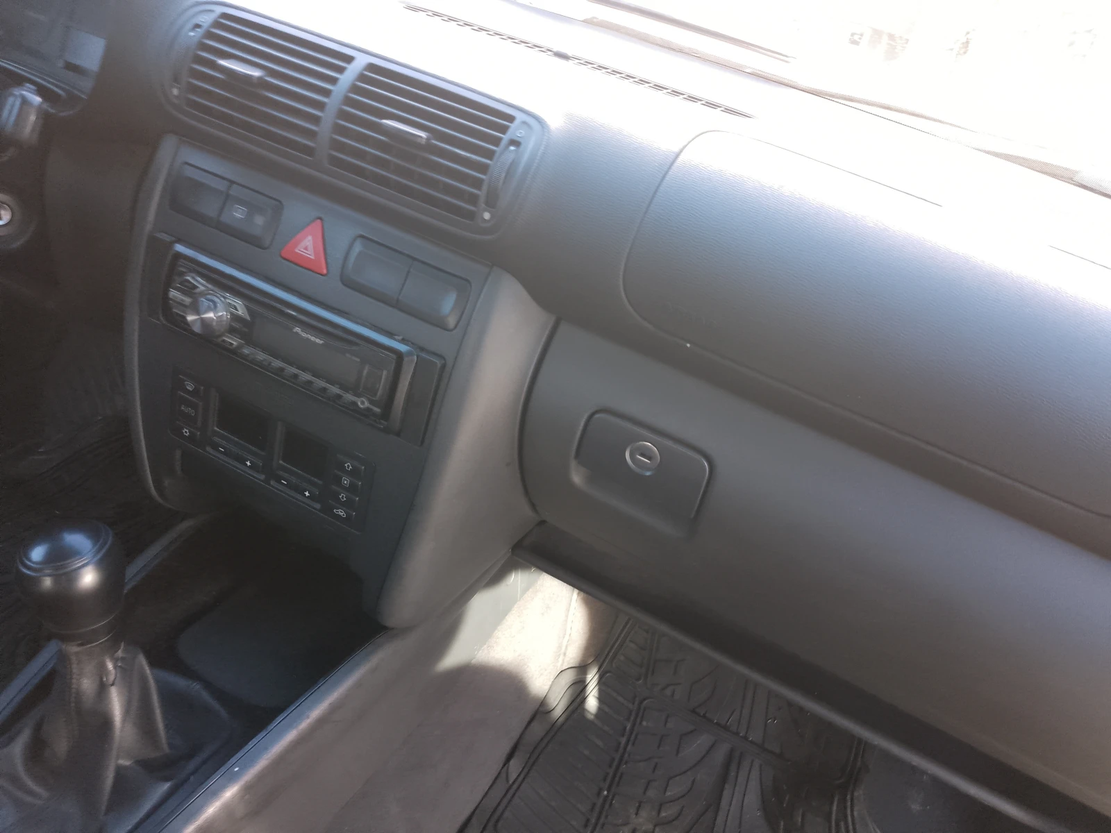 Audi A3 1.6 i | Mobile.bg � ����������� 14
