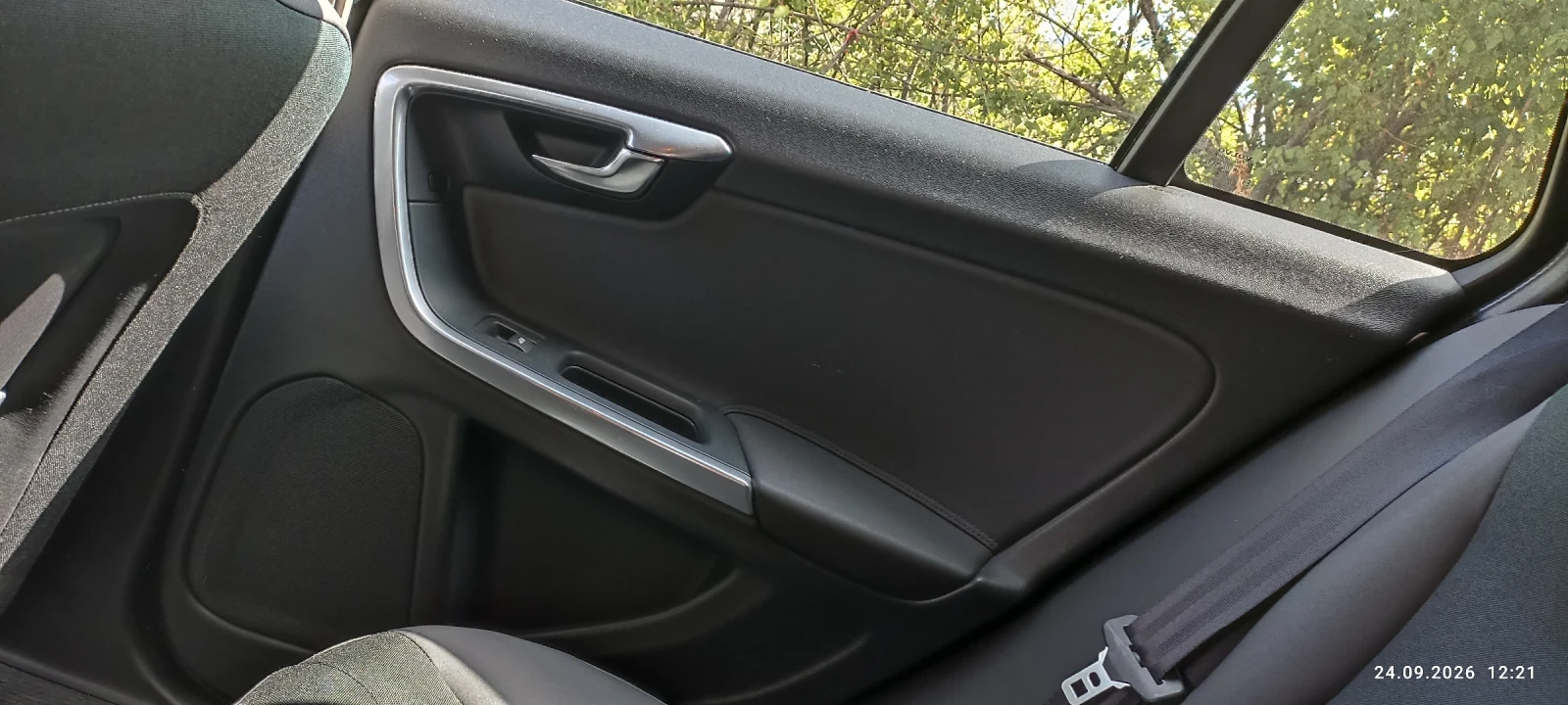 Volvo V60 V60, снимка 10 - Автомобили и джипове - 56209378