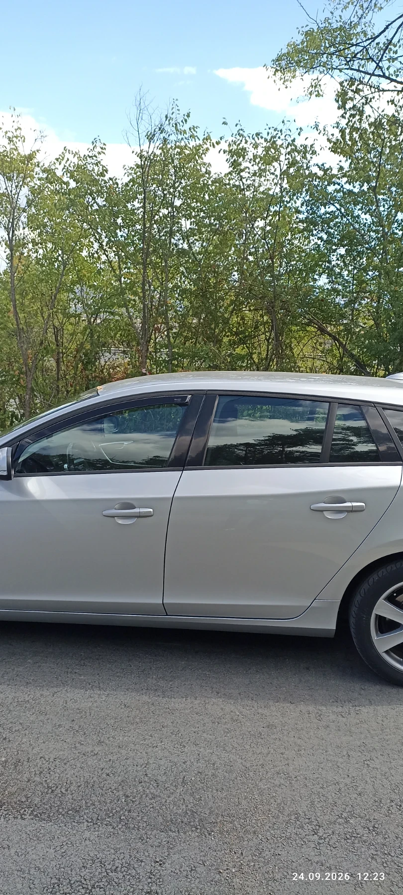 Volvo V60 V60, снимка 7 - Автомобили и джипове - 56209378