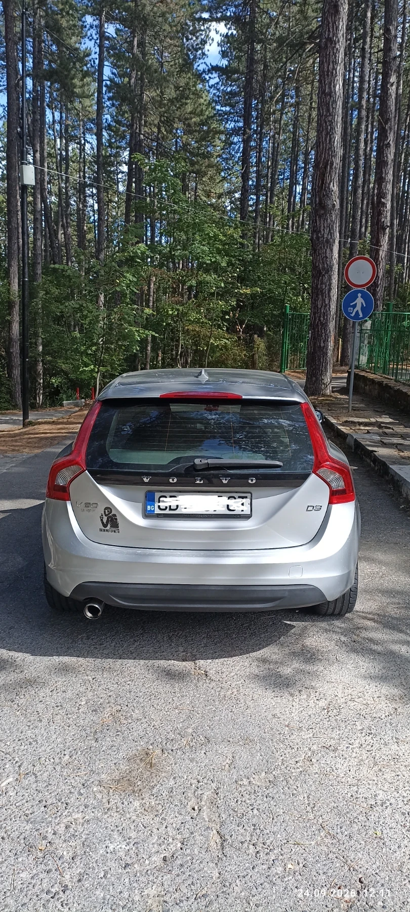 Volvo V60 V60, снимка 2 - Автомобили и джипове - 56209378