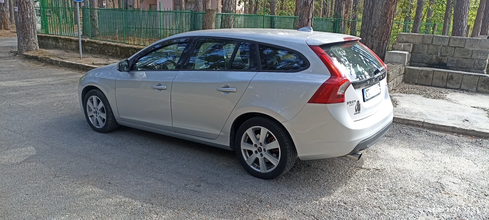 Volvo V60 V60, снимка 3 - Автомобили и джипове - 56209378