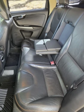 Volvo XC60 2.4 D 163, снимка 10