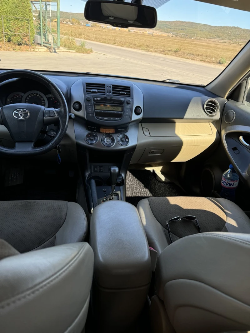 Toyota Rav4, снимка 7 - Автомобили и джипове - 48125441