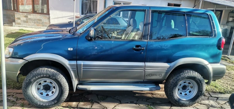 Nissan Terrano, снимка 2 - Автомобили и джипове - 48405242