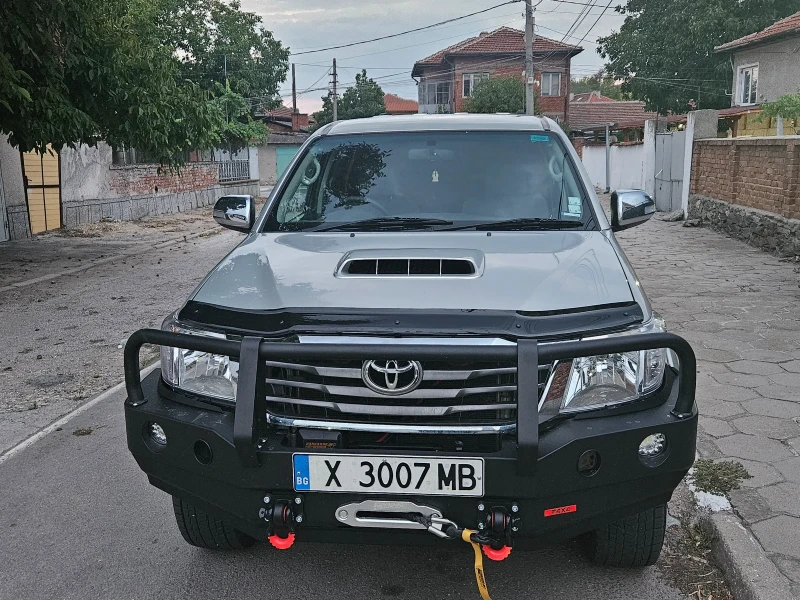 Toyota Hilux, снимка 1 - Автомобили и джипове - 49312038