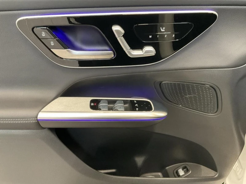 Mercedes-Benz GLC 220 d/ AMG/ 4-MATIC/ NIGHT/ DISTRONIC/ 360/ MEMORY/, снимка 7 - Автомобили и джипове - 51296982