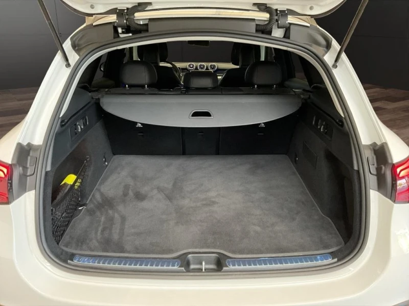 Mercedes-Benz GLC 220 d/ AMG/ 4-MATIC/ NIGHT/ DISTRONIC/ 360/ MEMORY/, снимка 16 - Автомобили и джипове - 51296982