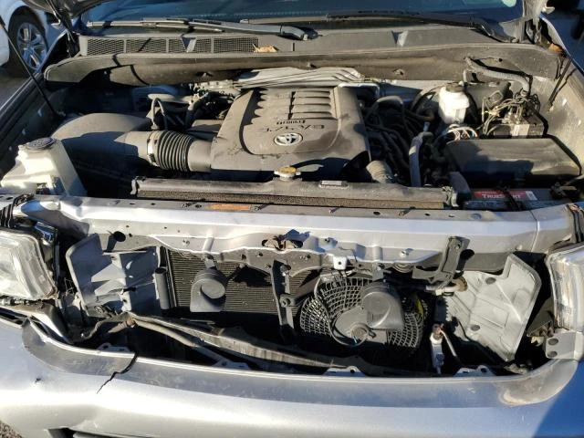 Toyota Sequoia LIMITED 5.7L, снимка 12 - Автомобили и джипове - 47982855