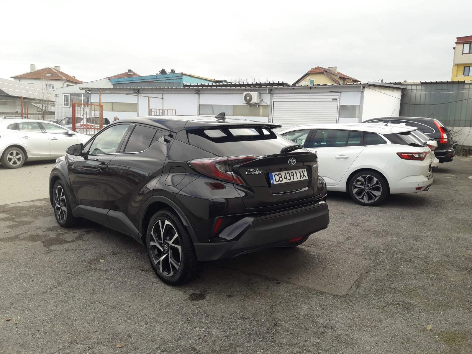 Toyota C-HR ХИБРИД - изображение 7