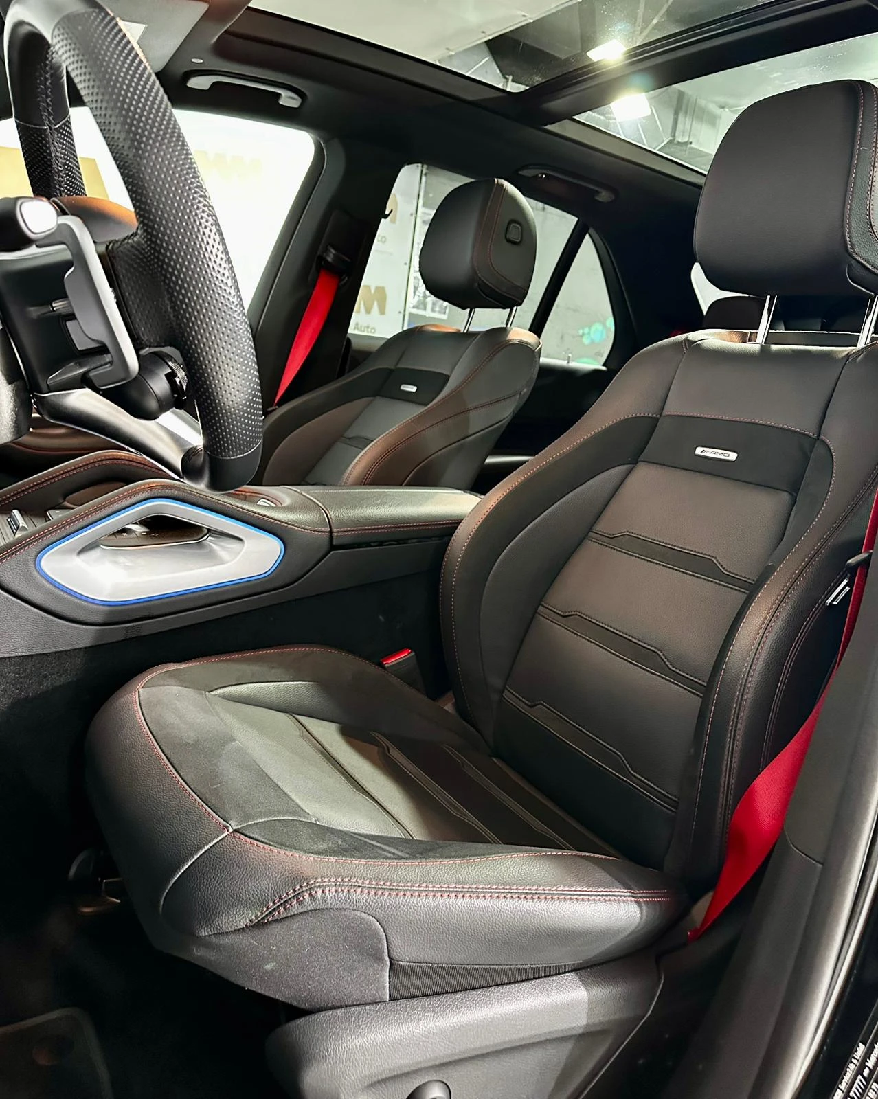 Mercedes-Benz GLE 53 4MATIC + SUV Face* Pano* Burm* Night* 360* Keyless - изображение 7