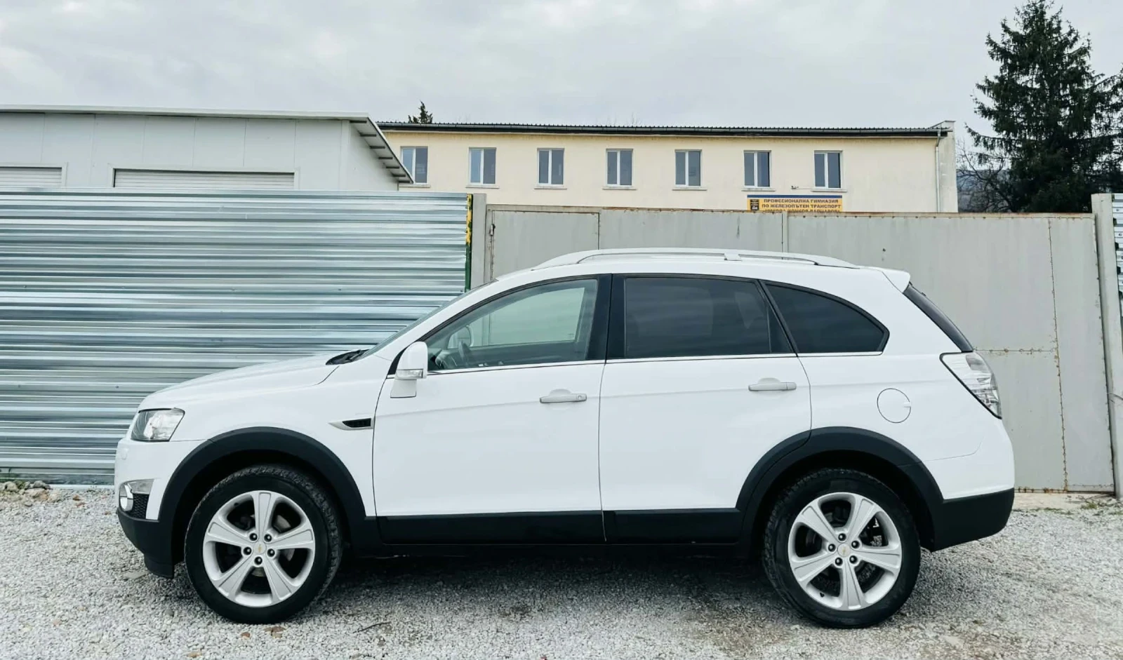 Chevrolet Captiva 4Х4 * 7 МЕСТА , снимка 6 - Автомобили и джипове - 54055652