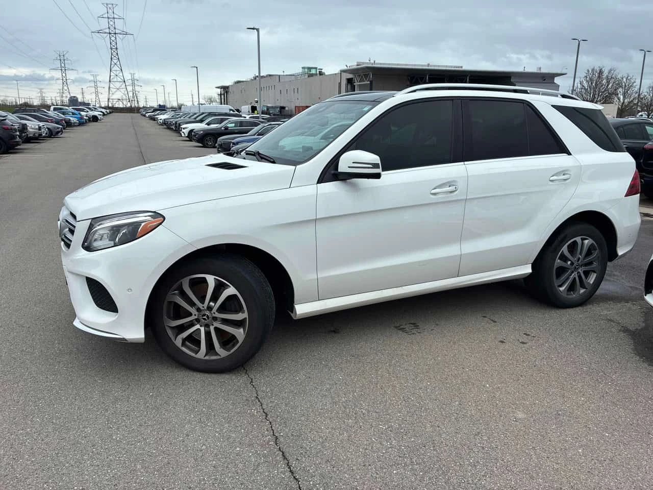 Mercedes-Benz GLE 400  CARFAX, снимка 2 - Автомобили и джипове - 54312276