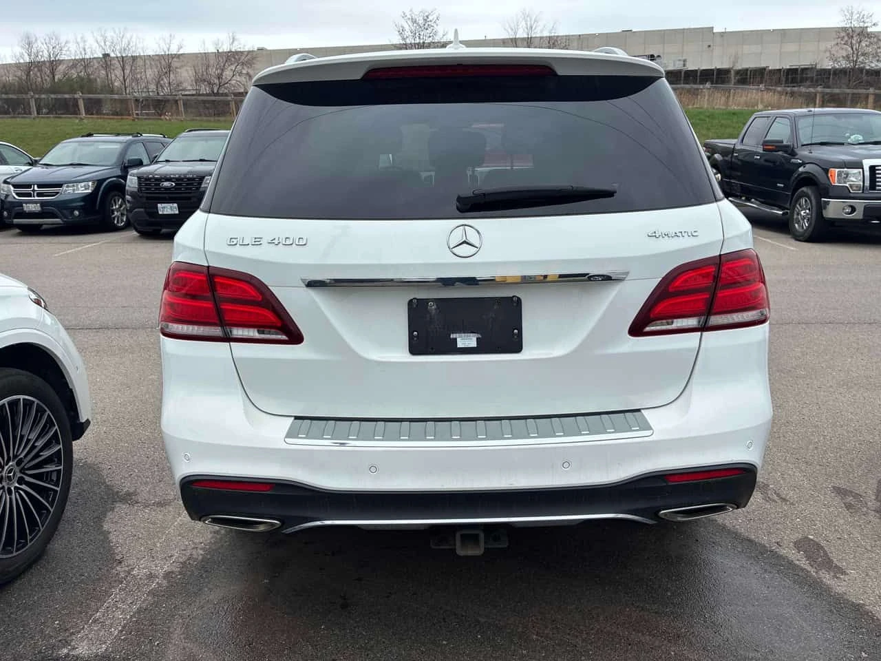 Mercedes-Benz GLE 400  CARFAX, снимка 4 - Автомобили и джипове - 54312276