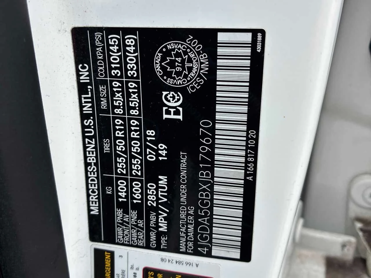 Mercedes-Benz GLE 400  CARFAX, снимка 10 - Автомобили и джипове - 54312276