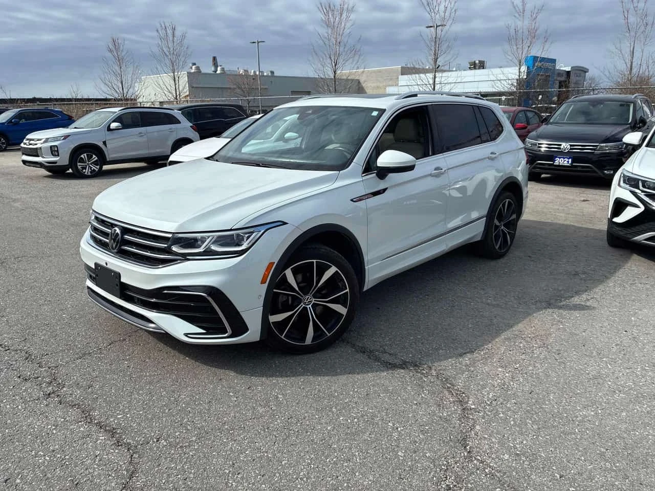 VW Tiguan Highline R Line  CARFAX