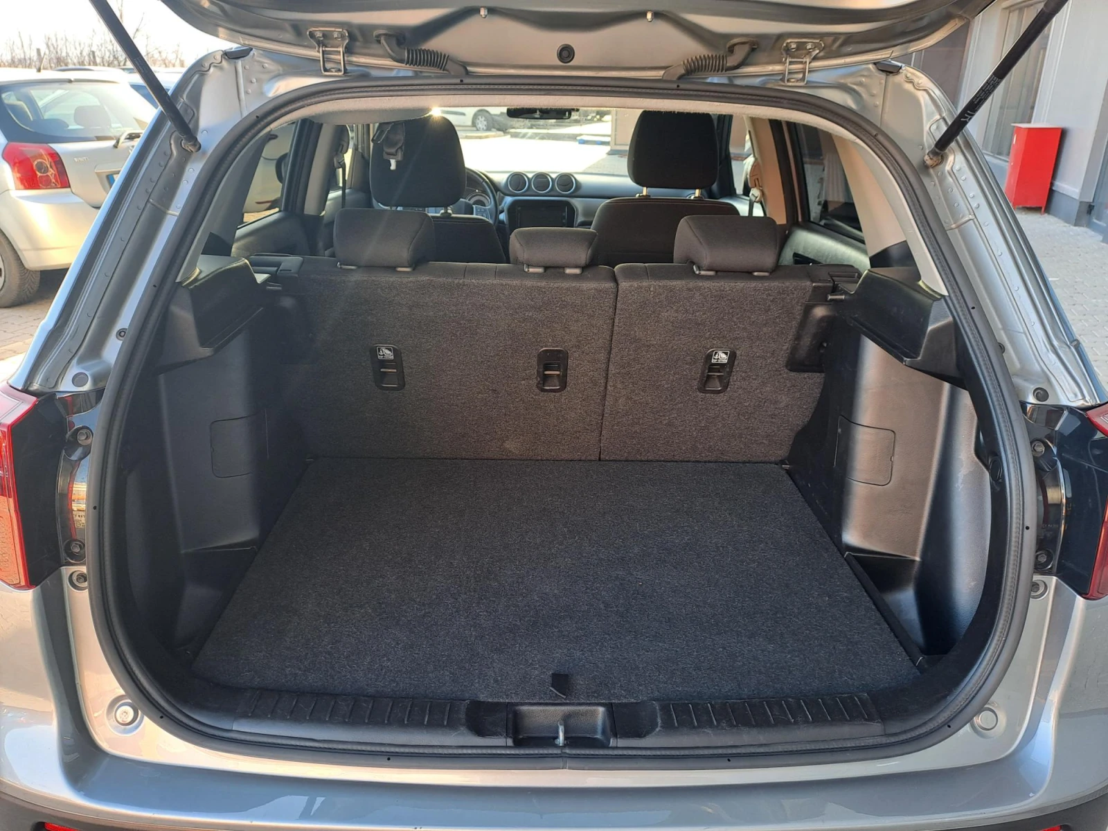Suzuki Vitara 1.4 GL+ MHEV Booster Jet 4X4, снимка 7 - Автомобили и джипове - 54759564