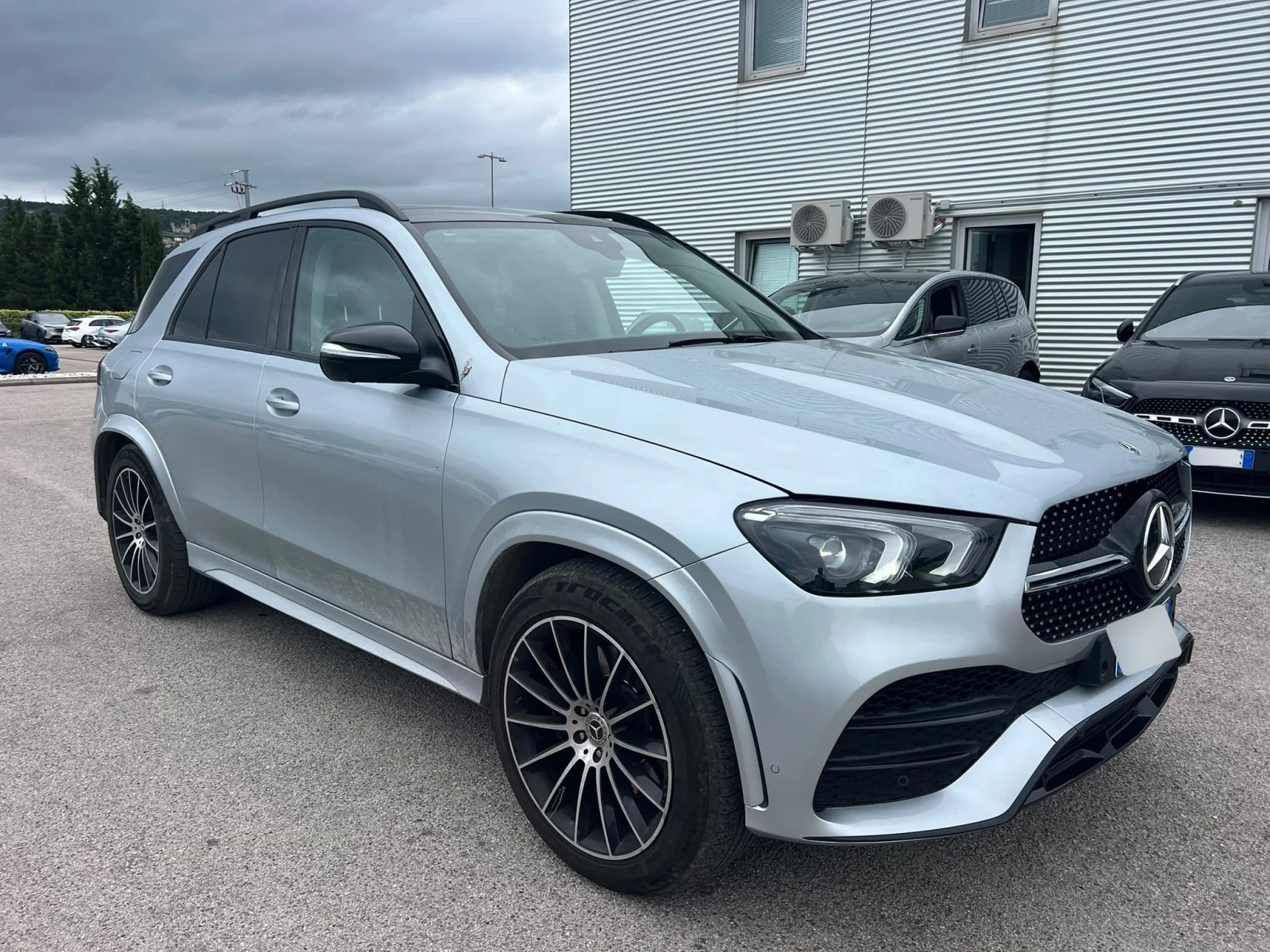Mercedes-Benz GLE 300 d 4Matic Mild Hybrid Premium Plus, снимка 3 - Автомобили и джипове - 54902762