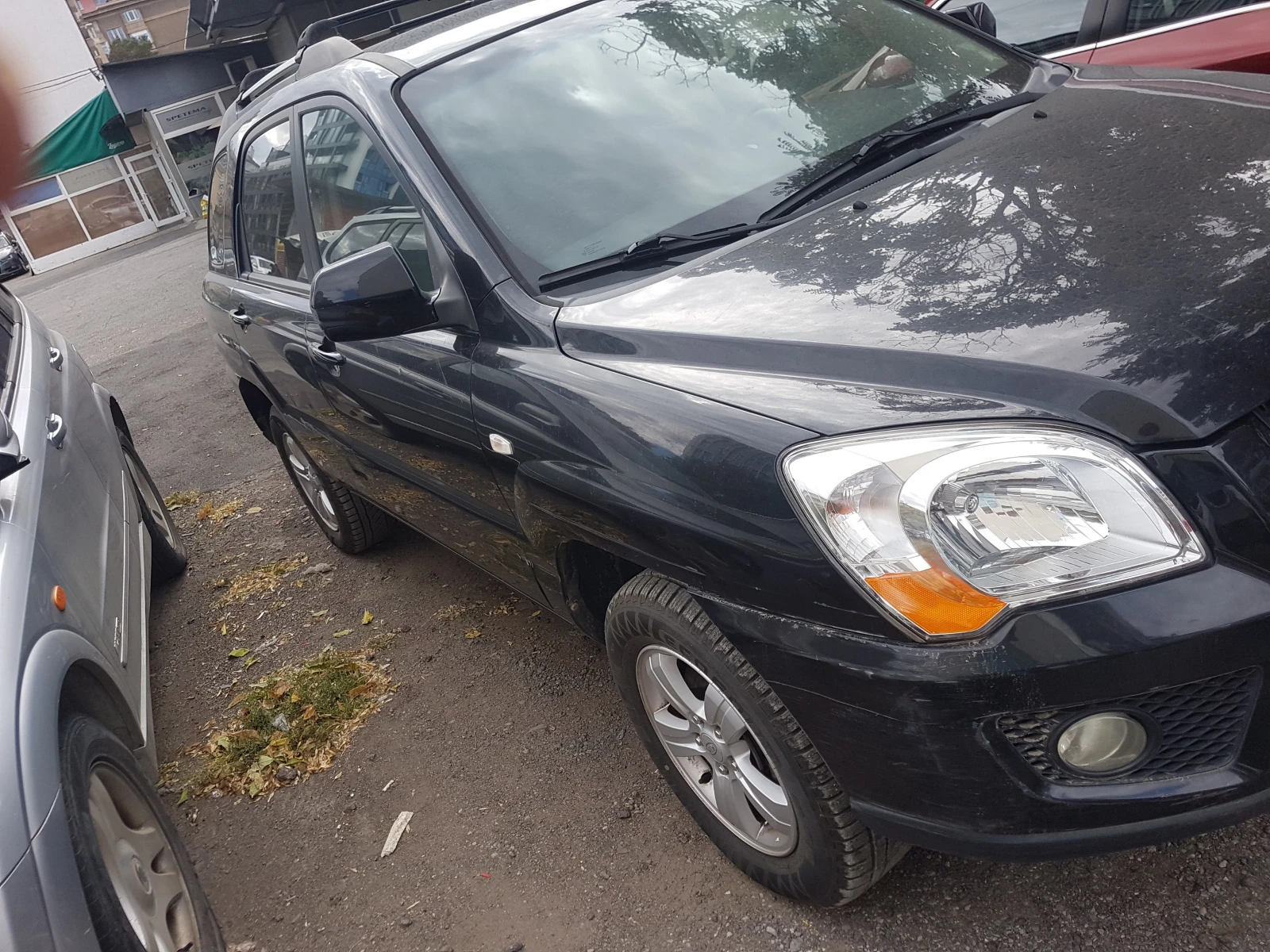 Kia Sportage 2.0i, снимка 2 - Автомобили и джипове - 56211111
