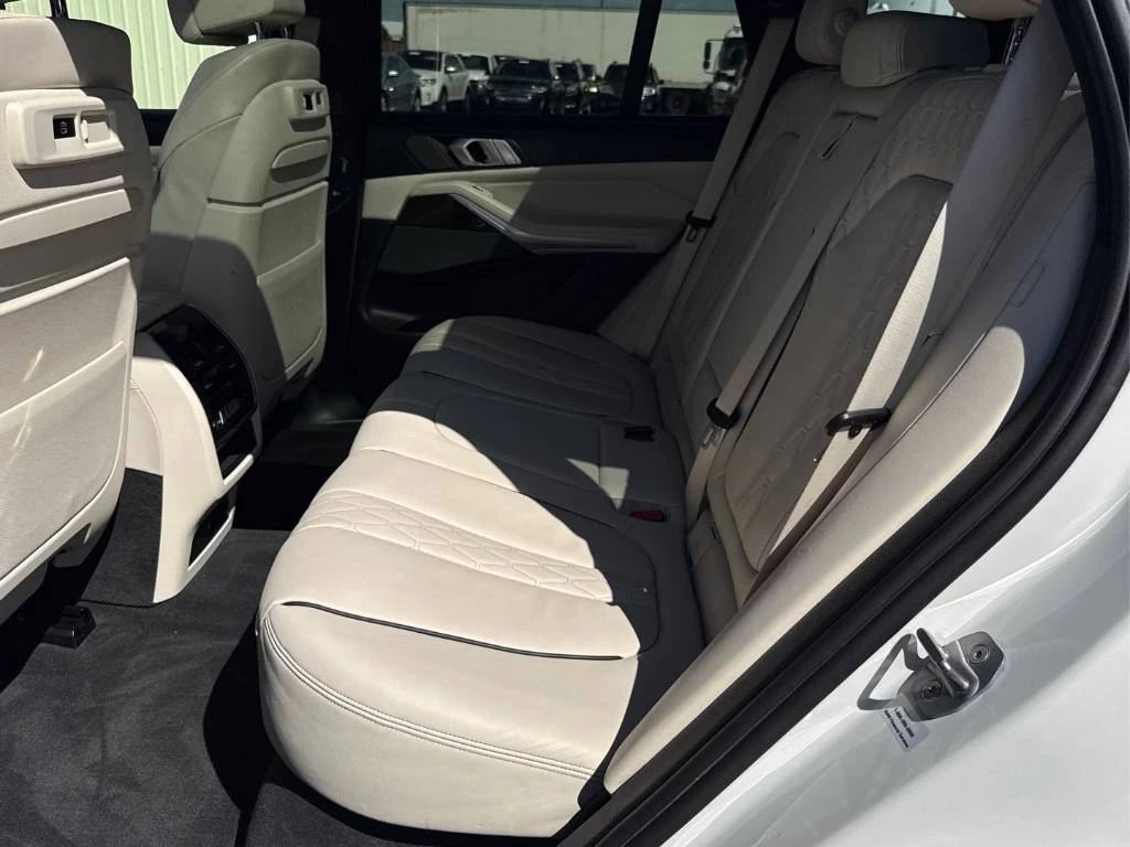 BMW X5 40i/MPACK/LASER/DISTR/ОБДУХ/SKY LOUNGE/EXTENDED, снимка 17 - Автомобили и джипове - 56214913