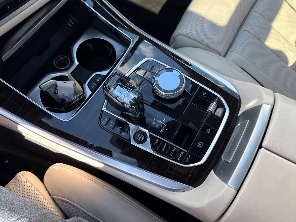 BMW X5 40i/MPACK/LASER/DISTR/ОБДУХ/SKY LOUNGE/EXTENDED, снимка 10 - Автомобили и джипове - 56214913