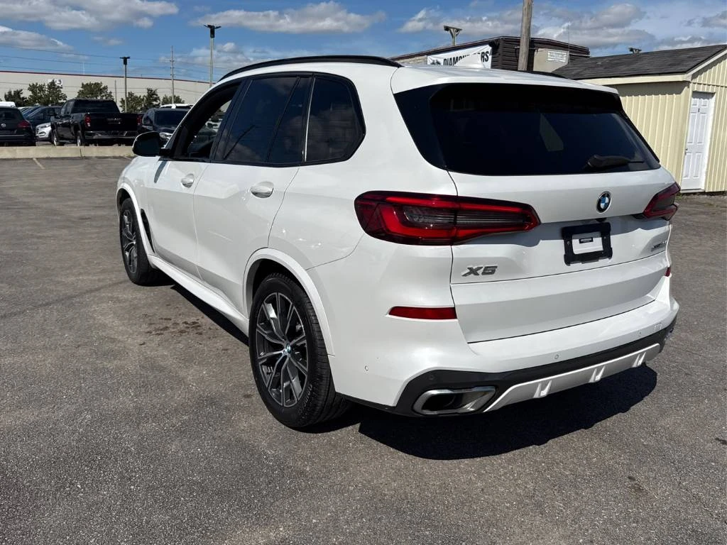 BMW X5 40i/MPACK/LASER/DISTR/ОБДУХ/SKY LOUNGE/EXTENDED, снимка 4 - Автомобили и джипове - 56214913
