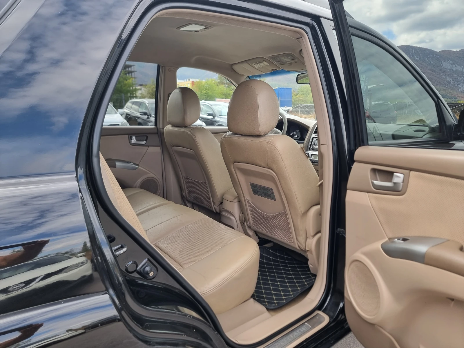 Kia Sportage 2.0CRDI, снимка 13 - Автомобили и джипове - 56294718