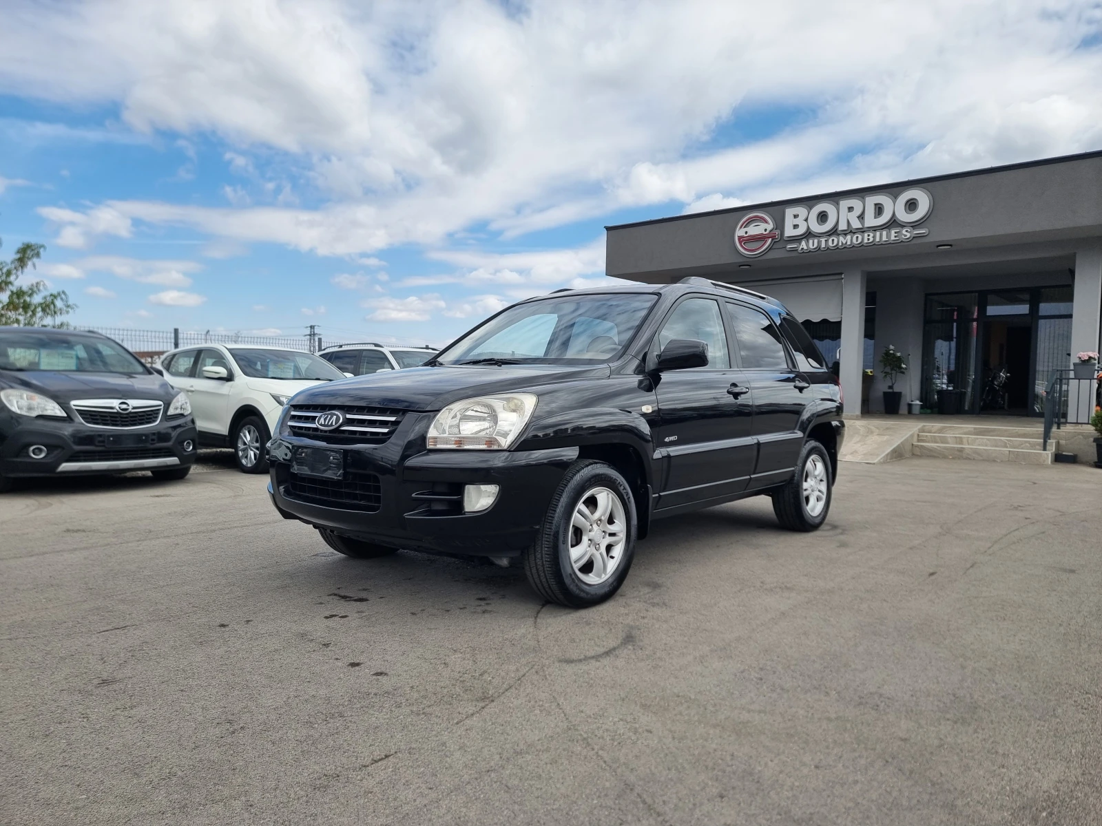 Kia Sportage 2.0CRDI, снимка 3 - Автомобили и джипове - 56294718