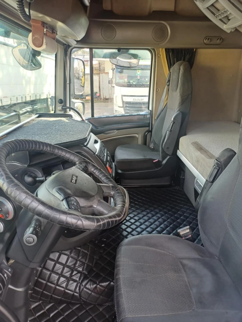 Daf XF 105 Влекач, снимка 9 - Камиони - 52296688