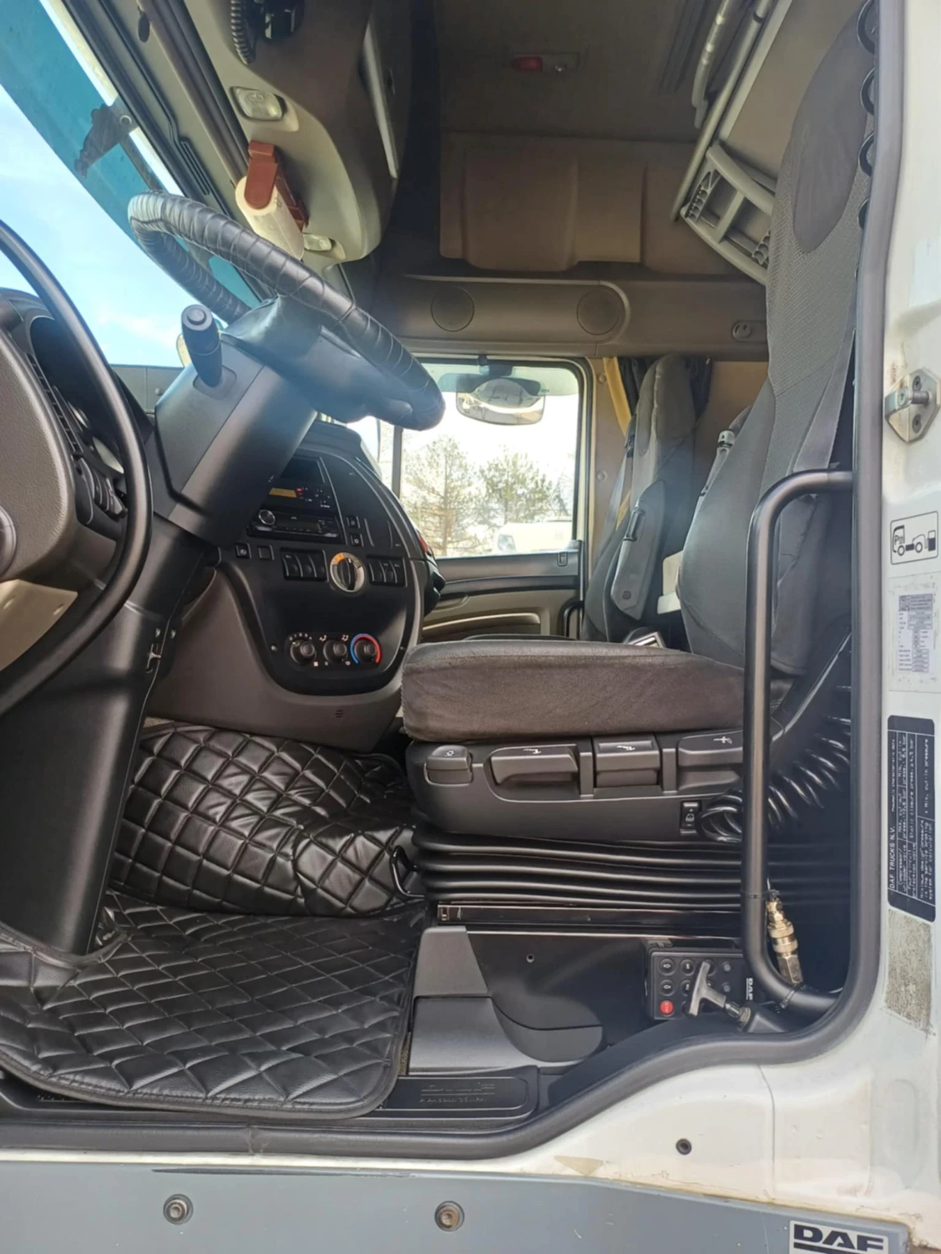 Daf XF 105 Влекач - изображение 6
