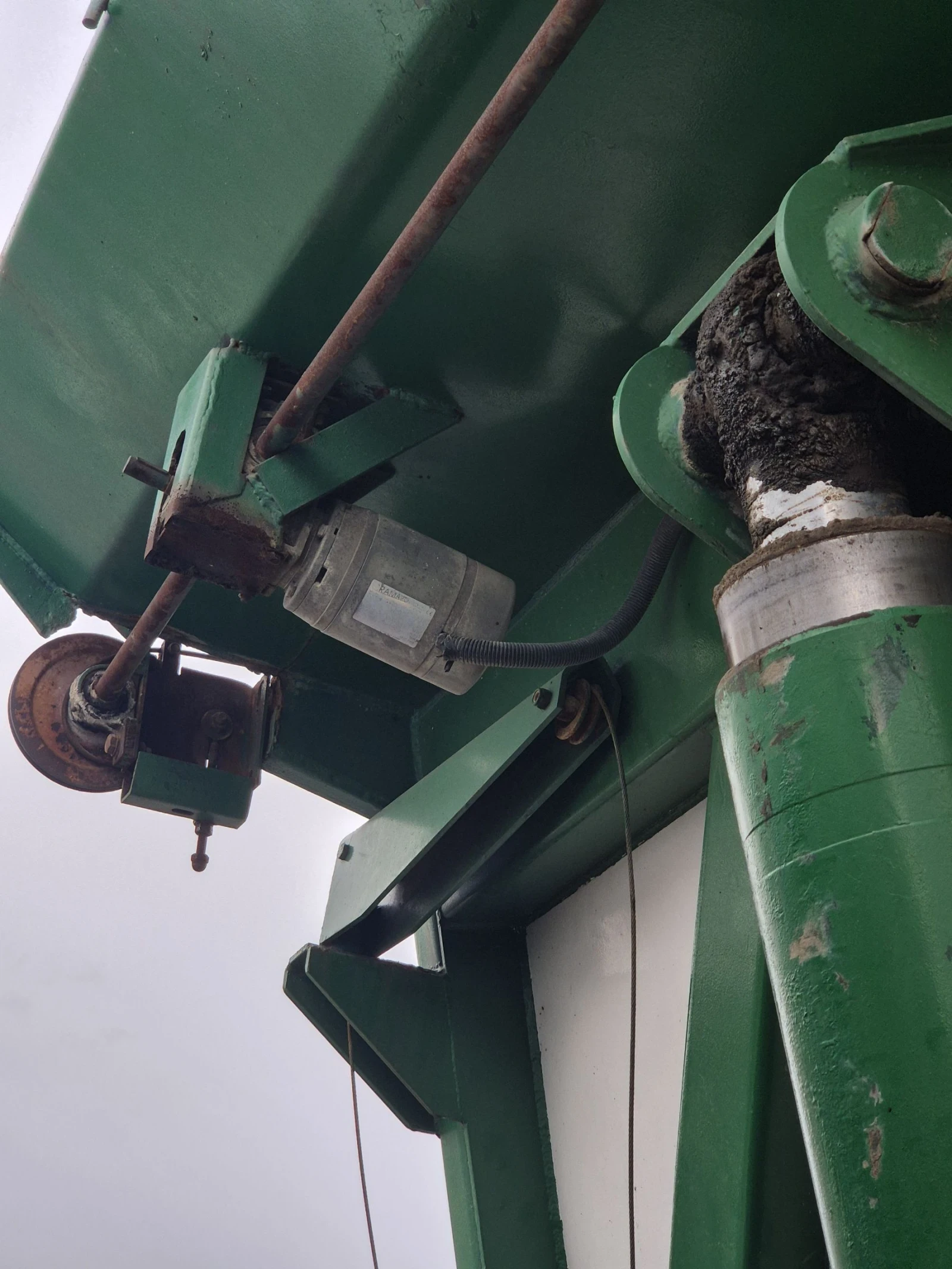 Iveco Trakker Corsur 13 перфектен шаси, снимка 6 - Камиони - 53890955