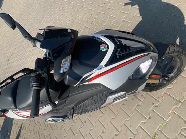 Aprilia Sr 50, снимка 6 - Мотоциклети и мототехника - 54222524