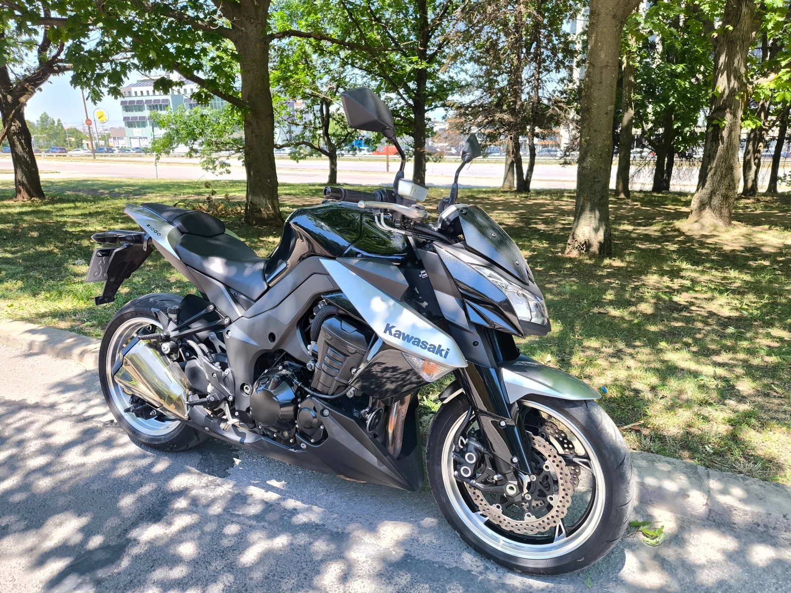 Kawasaki Z 1000, снимка 6 - Мотоциклети и мототехника - 55253878