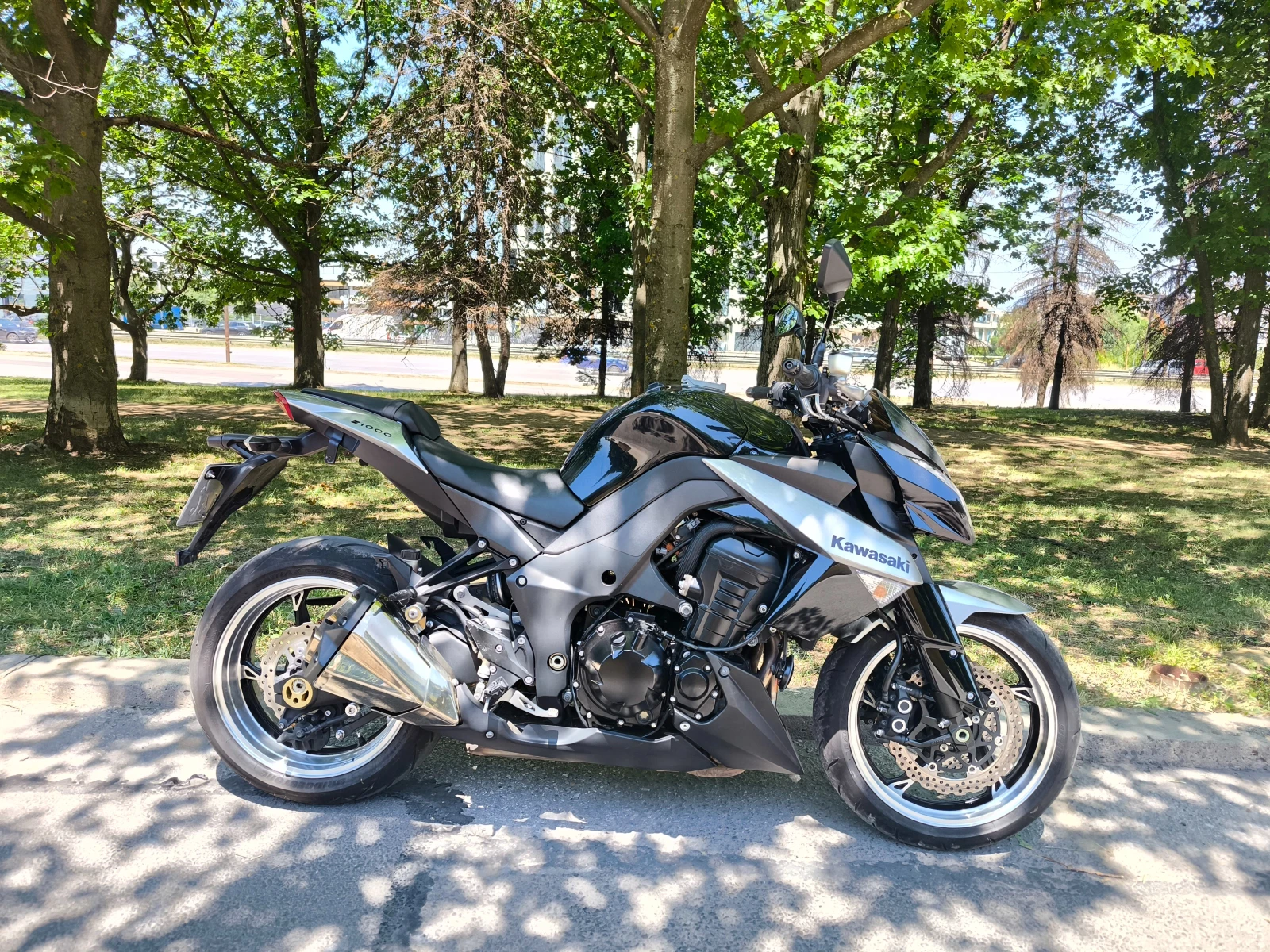 Kawasaki Z 1000, снимка 3 - Мотоциклети и мототехника - 55253878