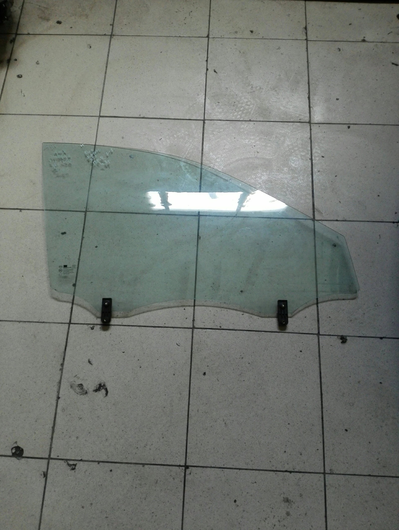 ������ ������ ����� ��� ������ 4�� | Mobile.bg � ����������� 1