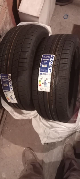 Гуми Всесезонни 245/45R18, снимка 3