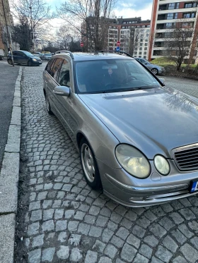 Mercedes-Benz E 320 
