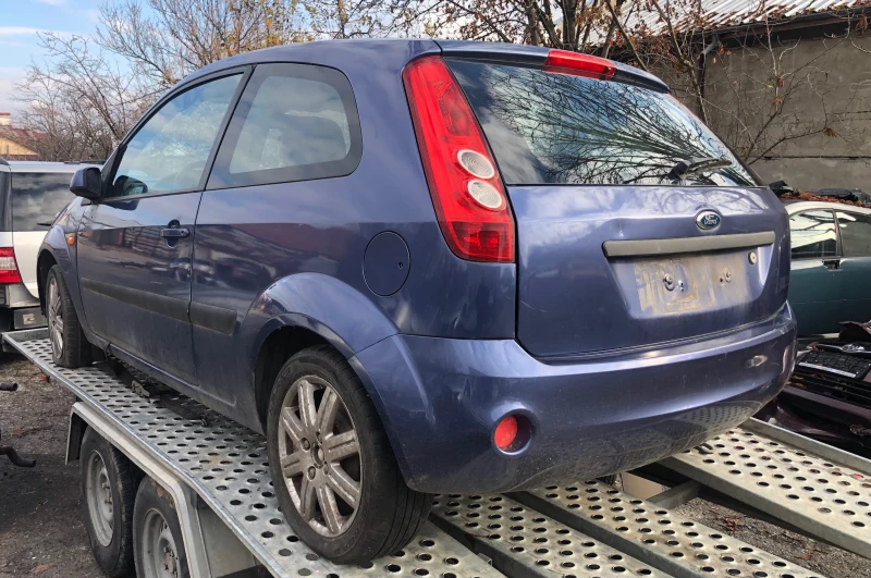 Ford Fiesta 1.3, снимка 3 - Автомобили и джипове - 48312599