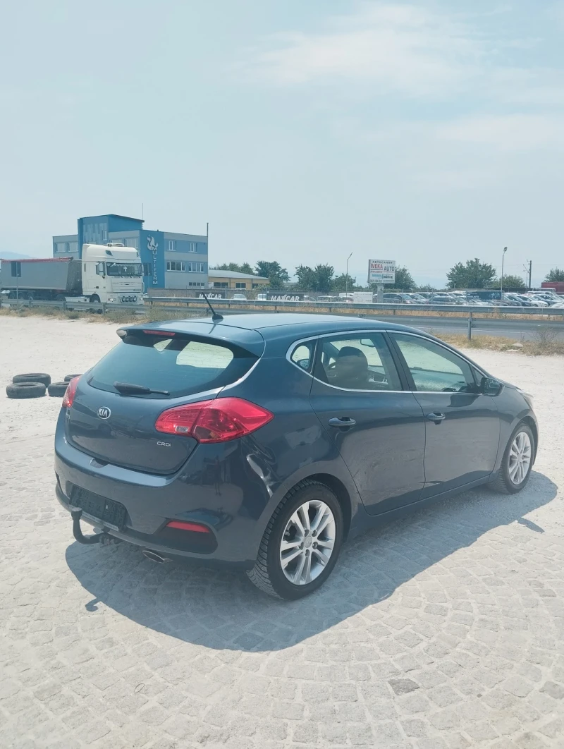 Kia Ceed 1.6 CRDI 128к.с., EURO 5, АВТОПИЛОТ, ПАРКТРОНИК , снимка 7 - Автомобили и джипове - 51043428