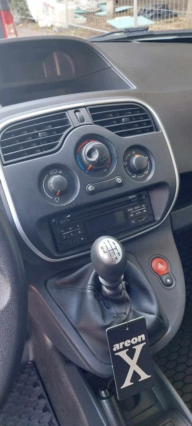 Renault Kangoo, снимка 11 - Автомобили и джипове - 51948801
