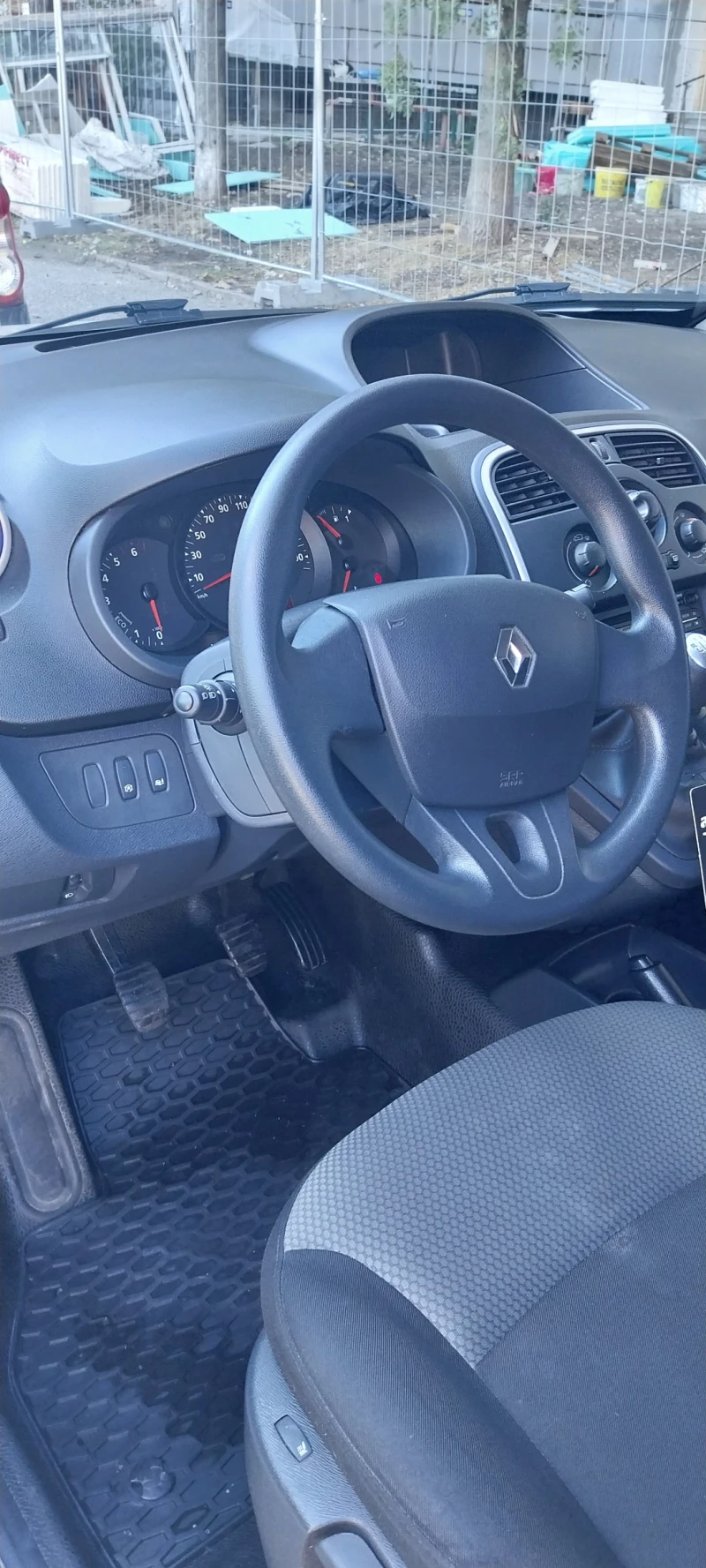 Renault Kangoo, снимка 8 - Автомобили и джипове - 51948801