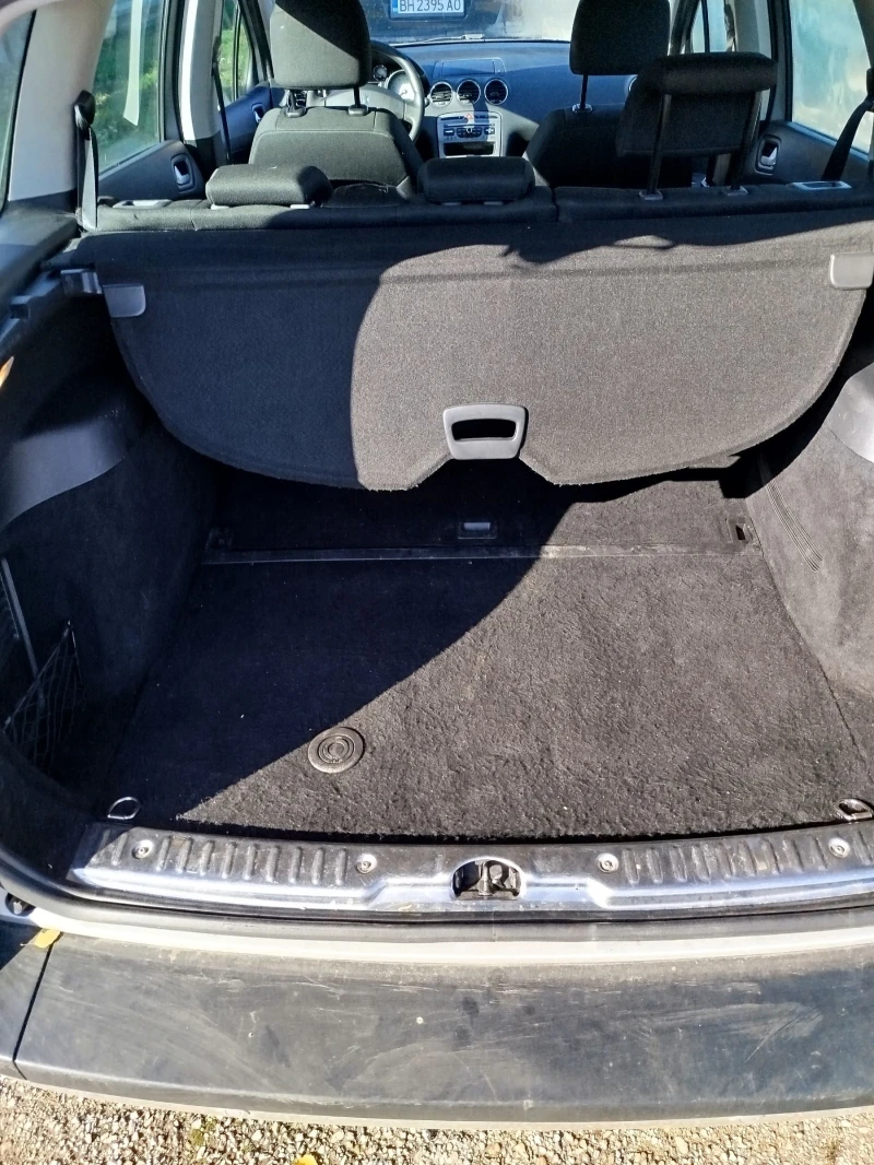 Peugeot 308 1.6 HDI, снимка 8 - Автомобили и джипове - 52429089